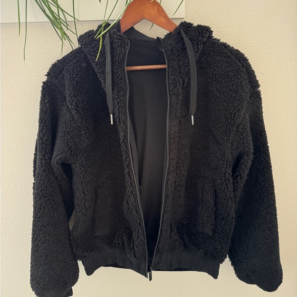 Lululemon reversible teddy coat - Picture 3 of 4